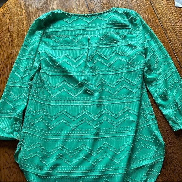 Talbots green herringbone chevron top.  Size XS - Picture 2 of 4